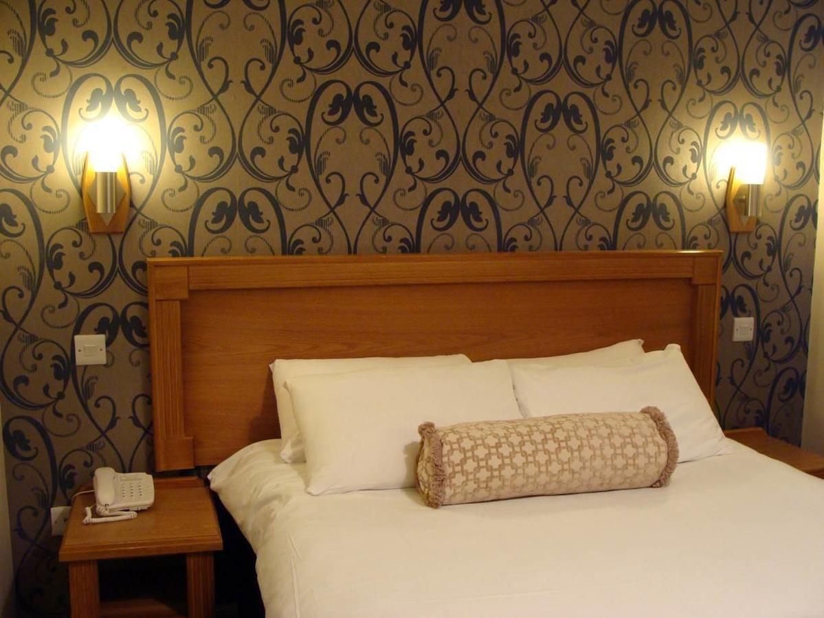 Creighton Hotel Clones Room photo